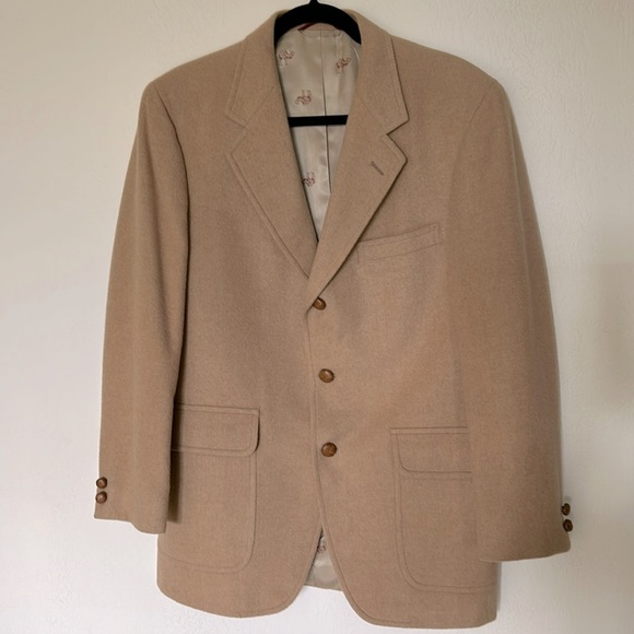 Joseph BanksCamel Wool Sports Jacket